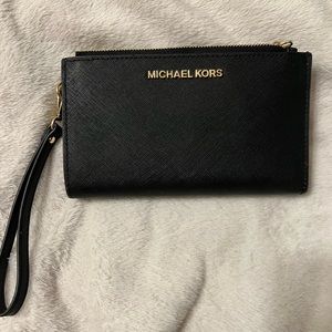 Michael Kors Adele Leather Smartphone Wallet